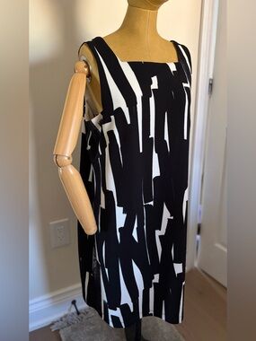 NWT MAGGY LONDON FOR MELANIE LYNE Black & White Abstract Midi Dress (US 14)